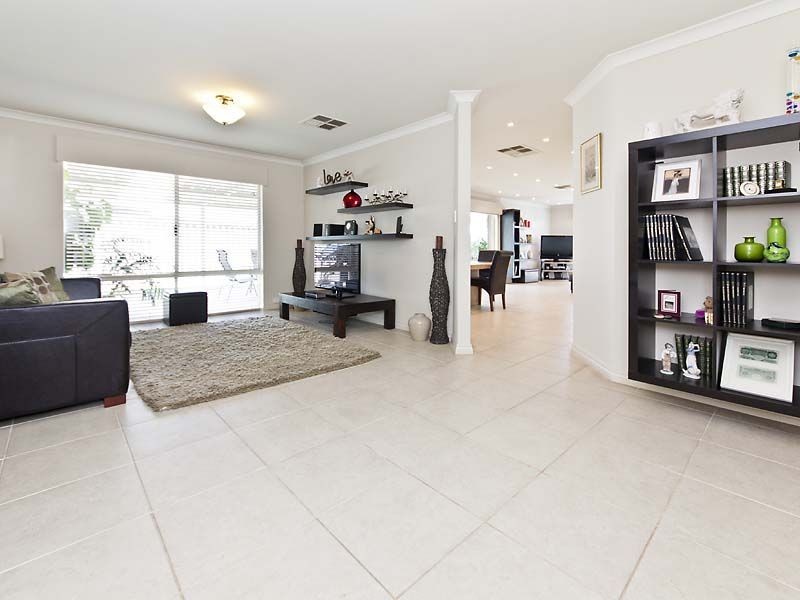 47 Upwood Circle, High Wycombe WA 6057