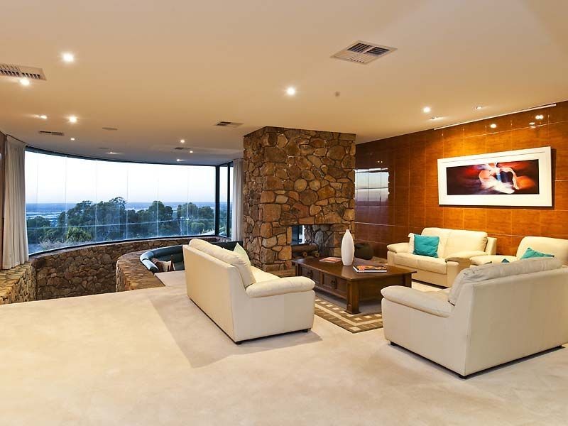 34 Prospect Crescent, Kalamunda WA 6076