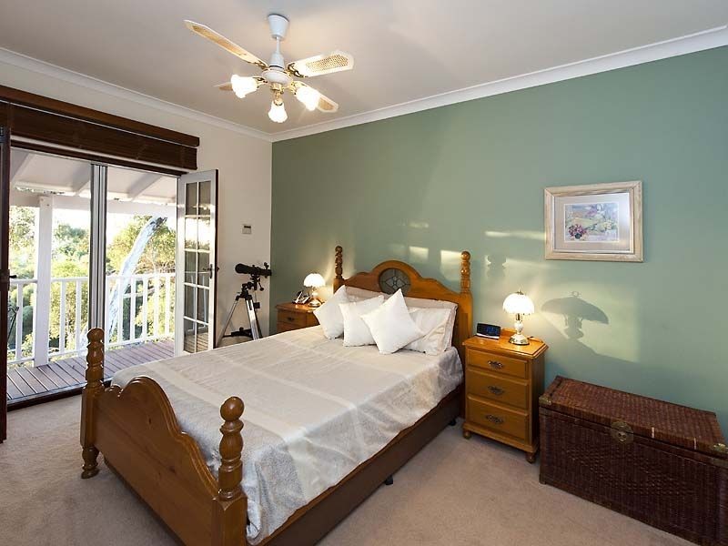 2 Girrawheen Drive, Gooseberry Hill WA 6076