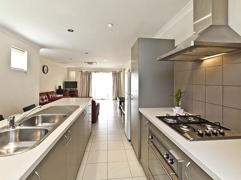 Unit 1/13 Treen Close, High Wycombe WA 6057