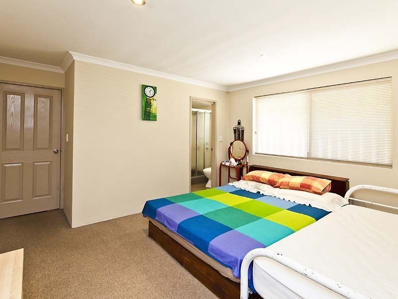 Unit 1/13 Treen Close, High Wycombe WA 6057