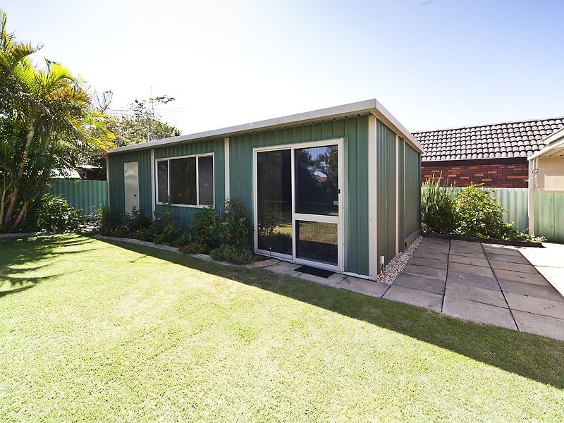 70 Solandra Way, Forrestfield WA 6058