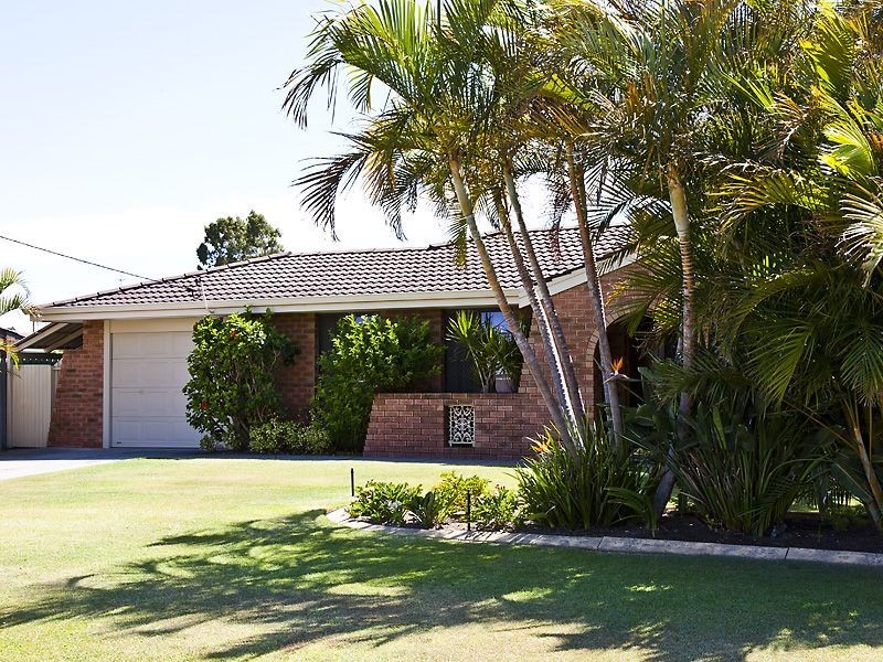 70 Solandra Way, Forrestfield WA 6058