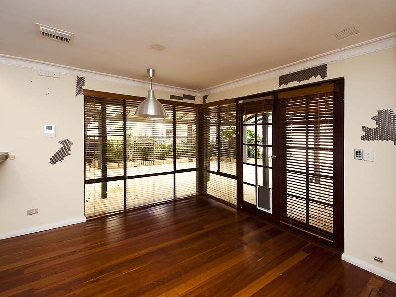 6 Moonglow Rise, Maida Vale WA 6057