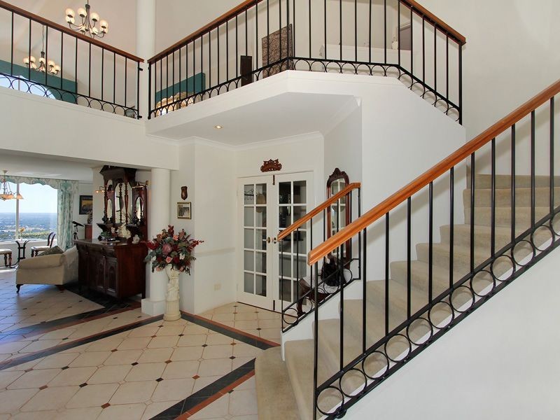 207 Falls Road, Lesmurdie WA 6076