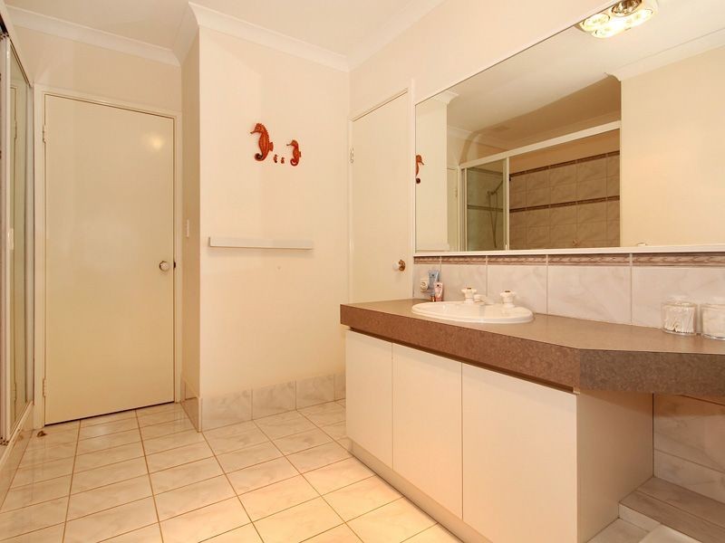 207 Falls Road, Lesmurdie WA 6076