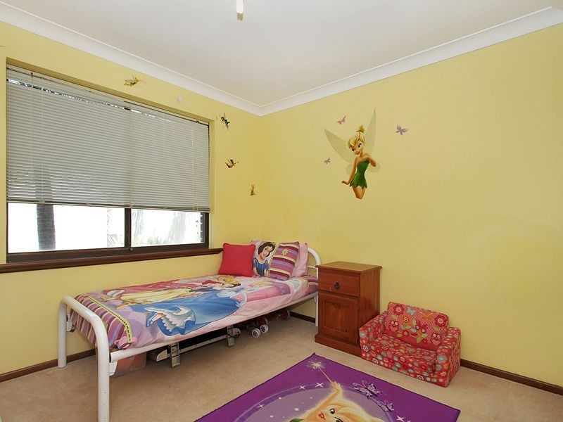 13 Carissa Way, Forrestfield WA 6058