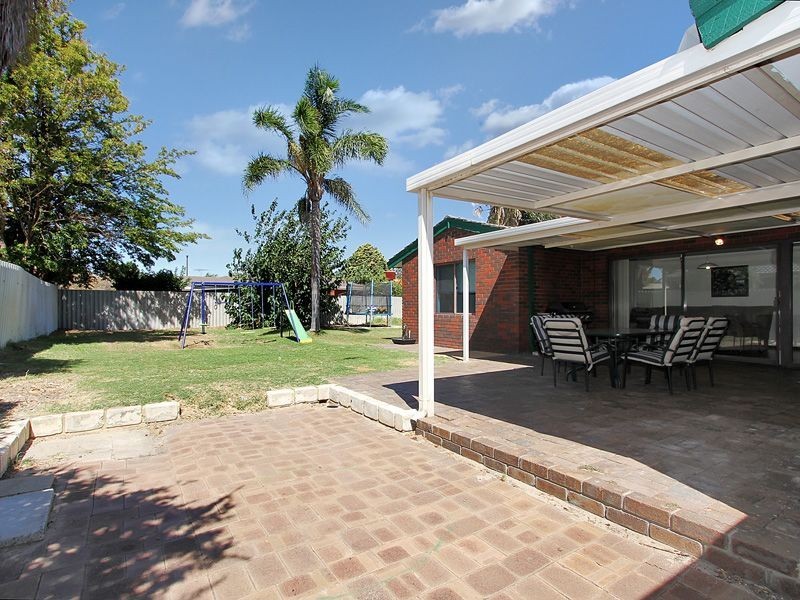 13 Carissa Way, Forrestfield WA 6058