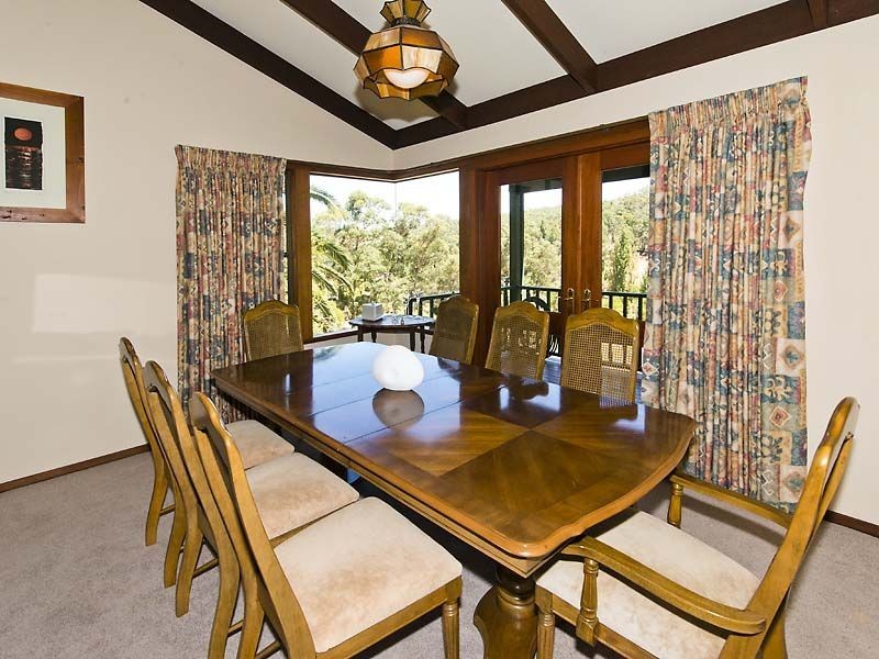 29 Loaring Road, Bickley WA 6076