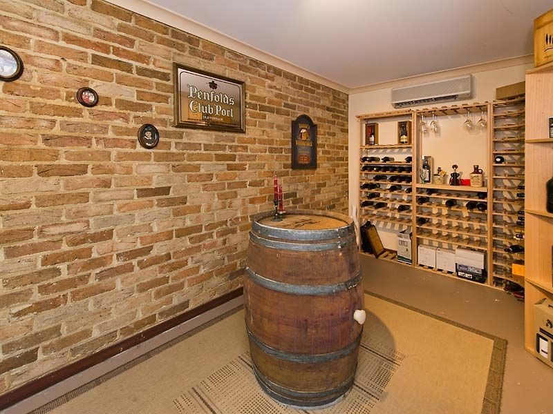 29 Loaring Road, Bickley WA 6076