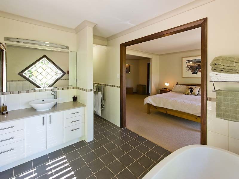 29 Loaring Road, Bickley WA 6076