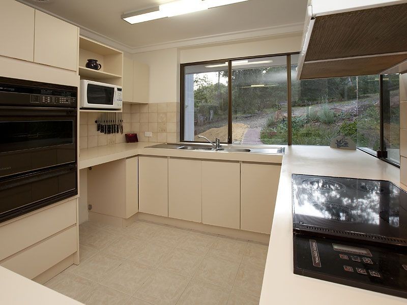46 Heidleberg Road, Bickley WA 6076