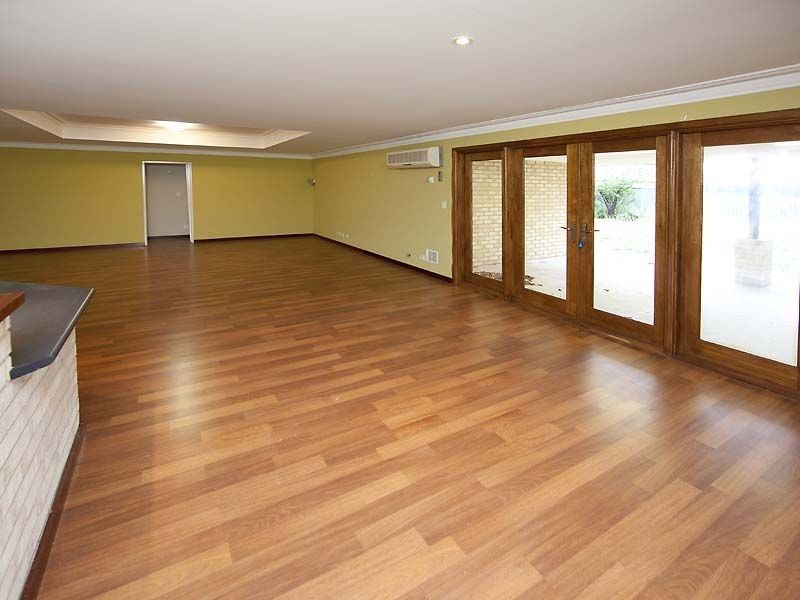 7 Feeney Gardens, High Wycombe WA 6057