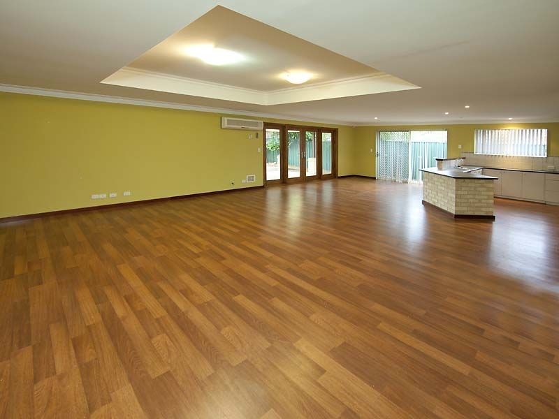 7 Feeney Gardens, High Wycombe WA 6057