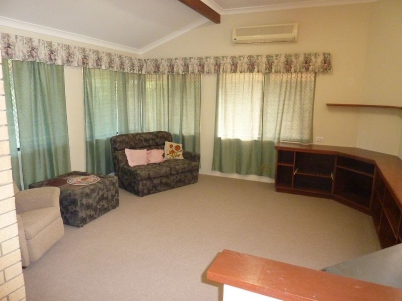 14 Brentwood Road, Wattle Grove WA 6107