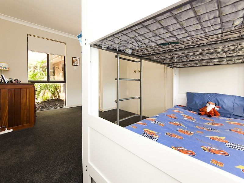 36 Scenic Drive, Maida Vale WA 6057