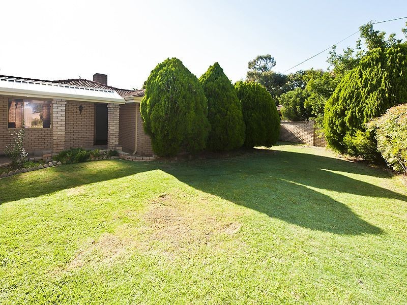 9 Cockatoo Court, High Wycombe WA 6057