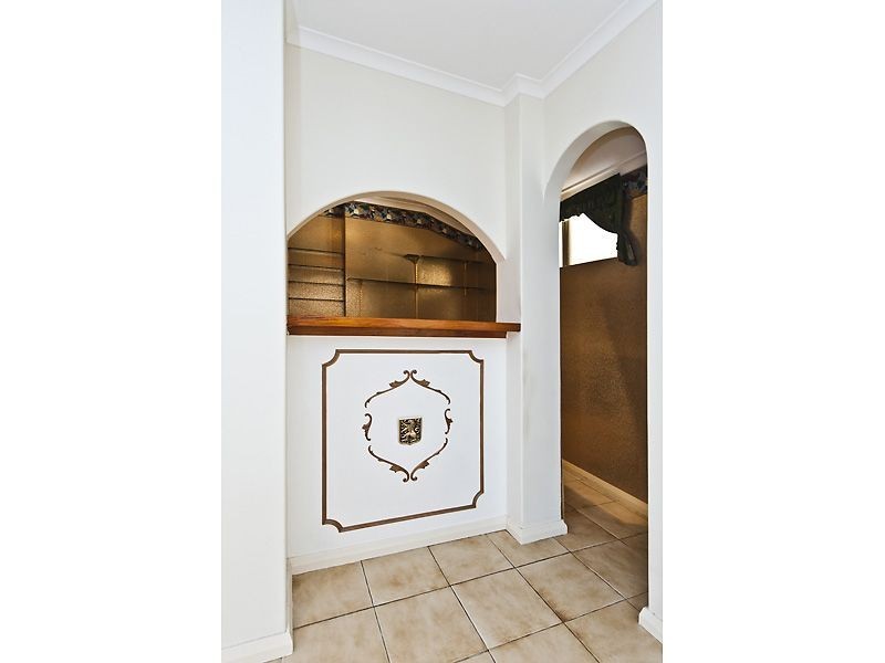 9 Cockatoo Court, High Wycombe WA 6057