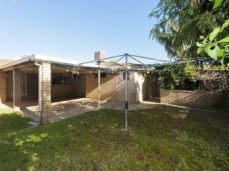 9 Cockatoo Court, High Wycombe WA 6057