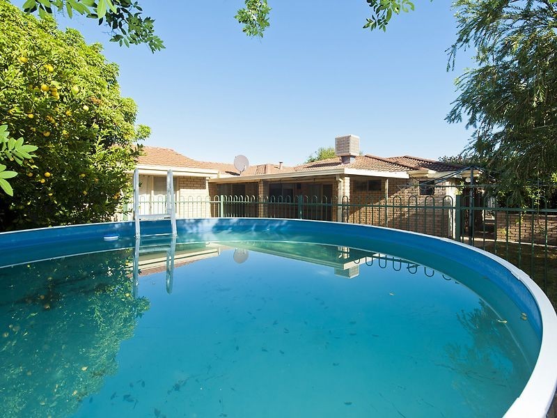 9 Cockatoo Court, High Wycombe WA 6057