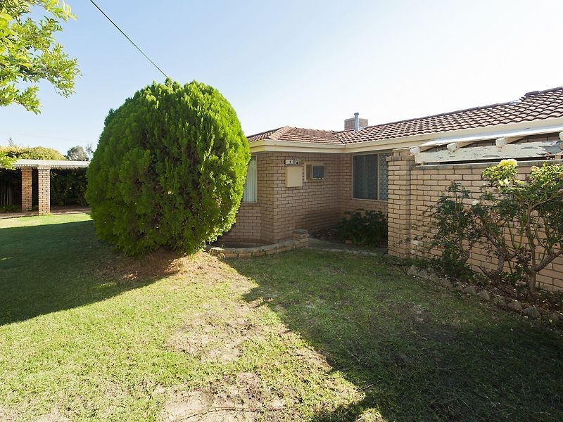 9 Cockatoo Court, High Wycombe WA 6057