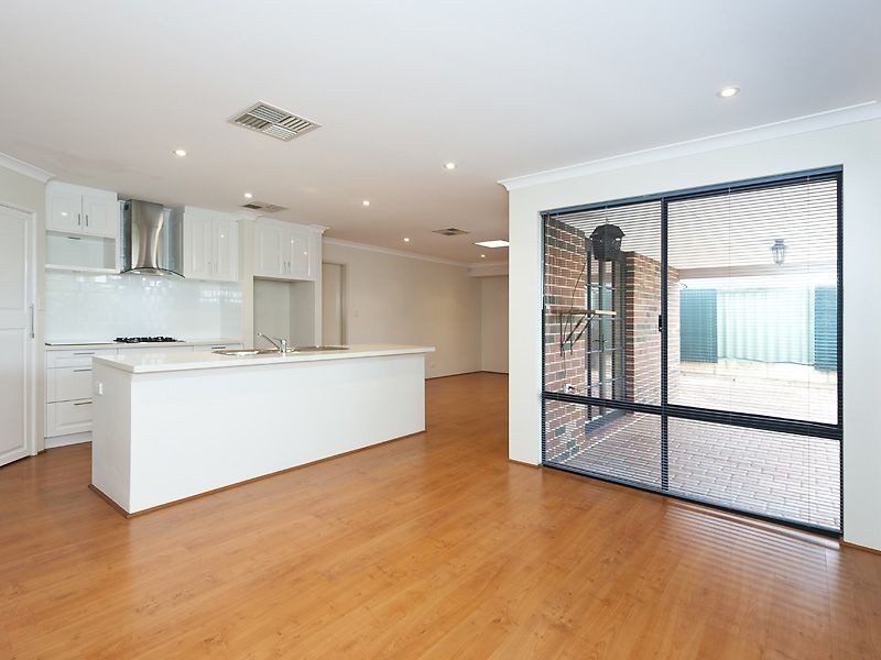 4 Welby Crescent, High Wycombe WA 6057