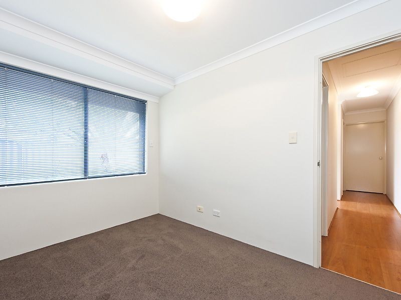 4 Welby Crescent, High Wycombe WA 6057