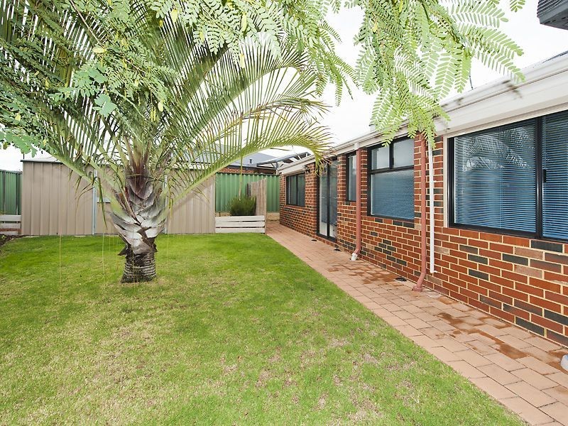 4 Welby Crescent, High Wycombe WA 6057