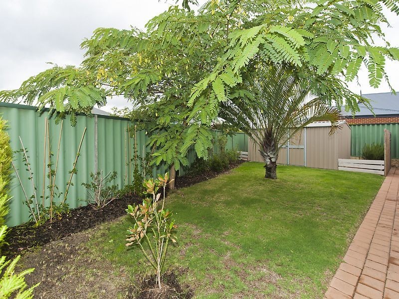 4 Welby Crescent, High Wycombe WA 6057