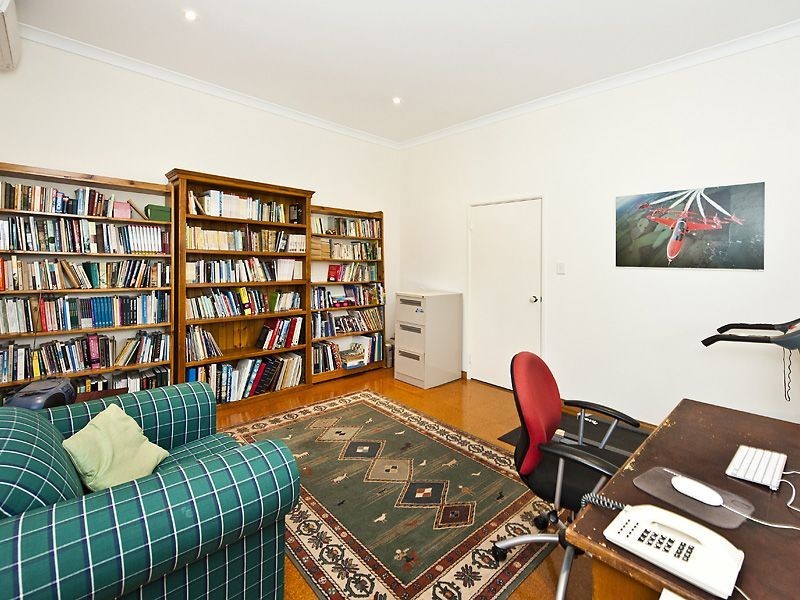 11 Arthur Road, Gooseberry Hill WA 6076