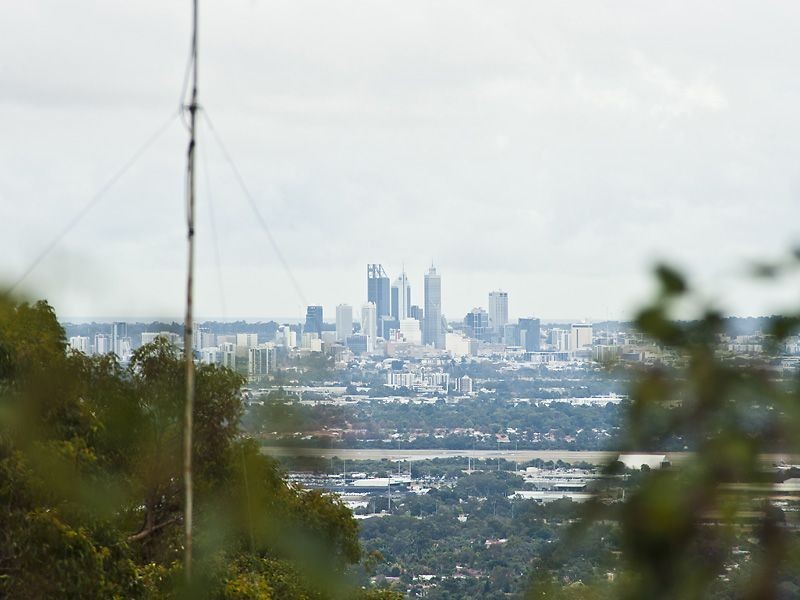 11 Arthur Road, Gooseberry Hill WA 6076