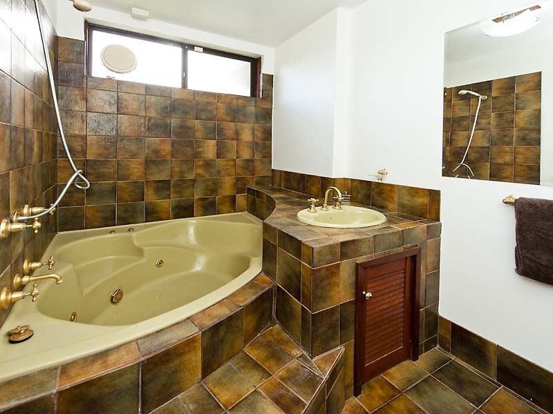 3 Regdel Road, Lesmurdie WA 6076