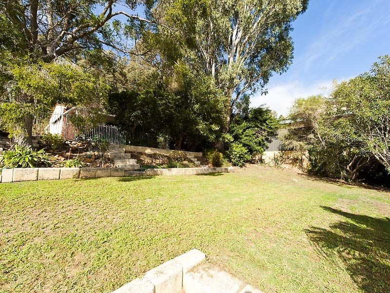 3 Regdel Road, Lesmurdie WA 6076