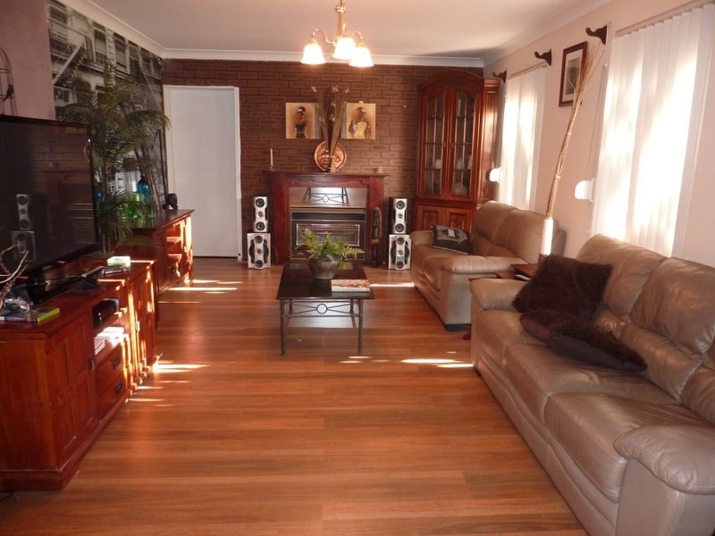 71 Calluna Way, Forrestfield WA 6058