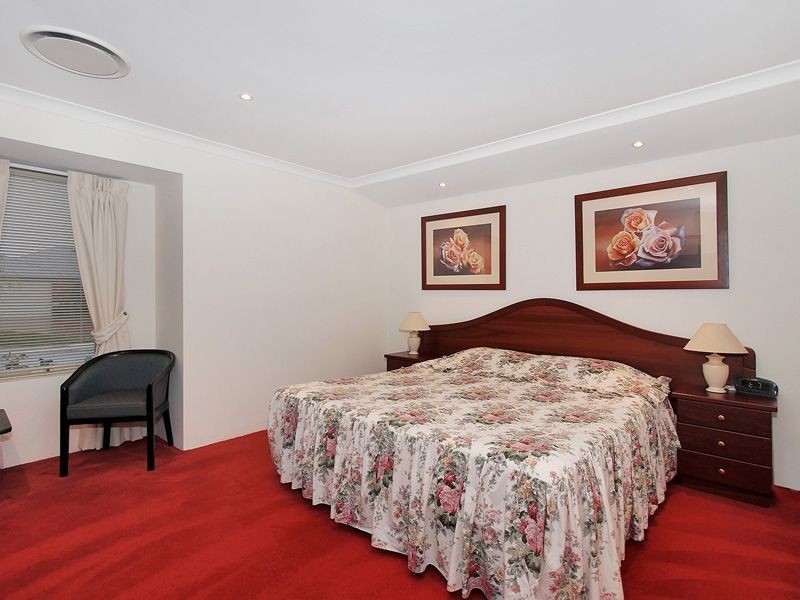 19 Merlin Way, Wattle Grove WA 6107