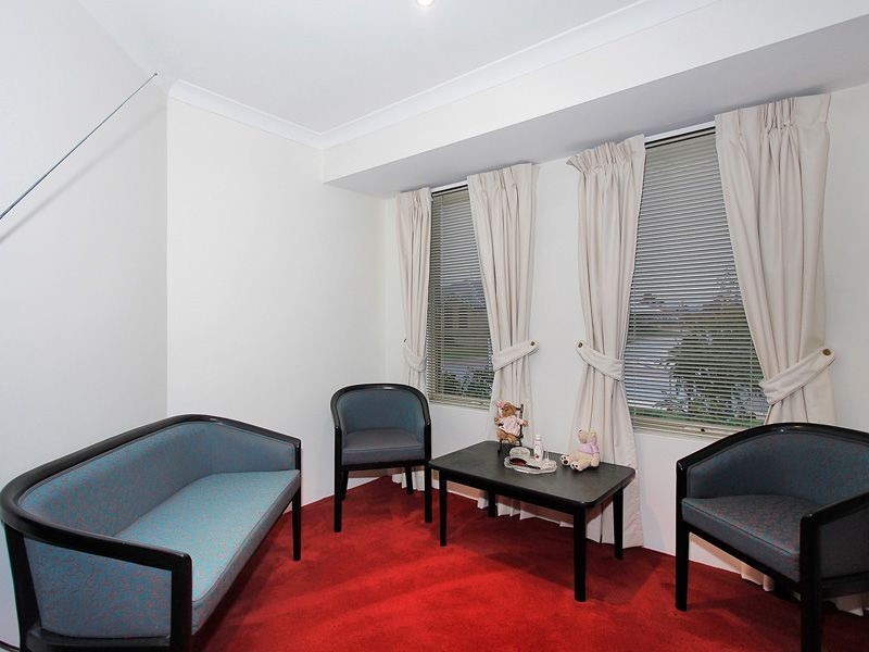 19 Merlin Way, Wattle Grove WA 6107