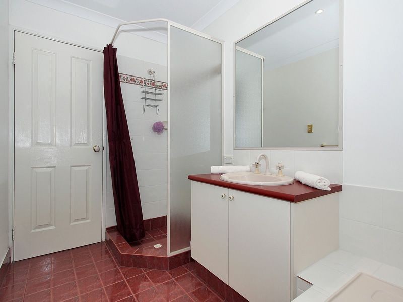 19 Merlin Way, Wattle Grove WA 6107