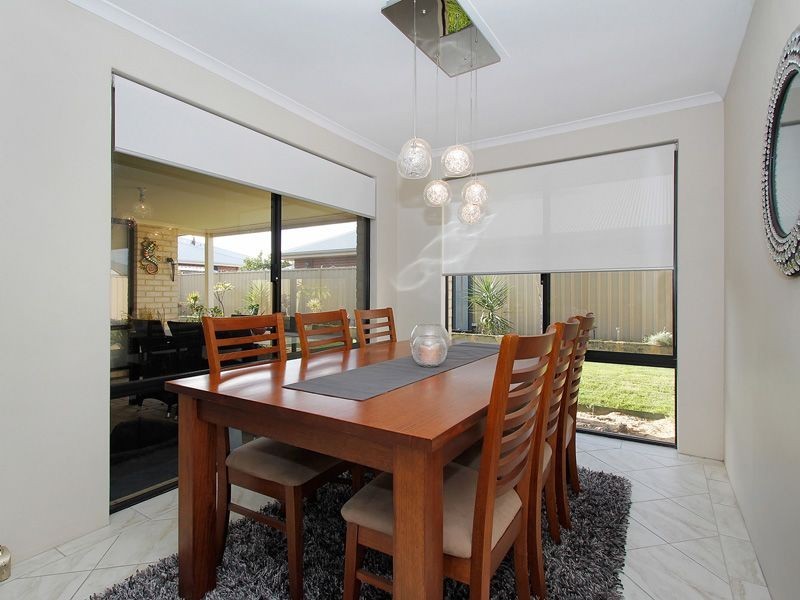 13 Delta Street, Wattle Grove WA 6107