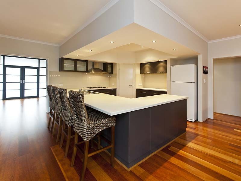 21 Camellia Loop, Forrestfield WA 6058