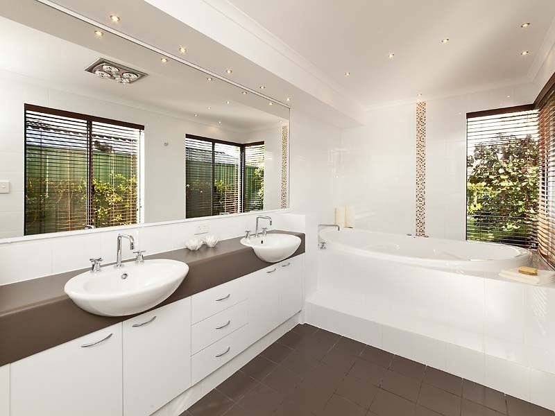 21 Camellia Loop, Forrestfield WA 6058