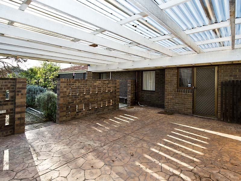 32 Booralie Way, Maida Vale WA 6057