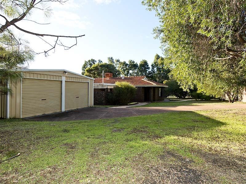 32 Booralie Way, Maida Vale WA 6057