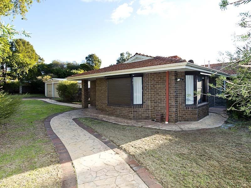 32 Booralie Way, Maida Vale WA 6057