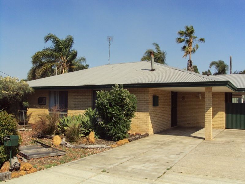 5 Solandra Way, Forrestfield WA 6058