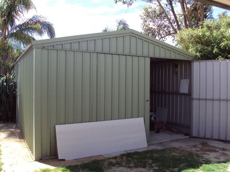 5 Solandra Way, Forrestfield WA 6058