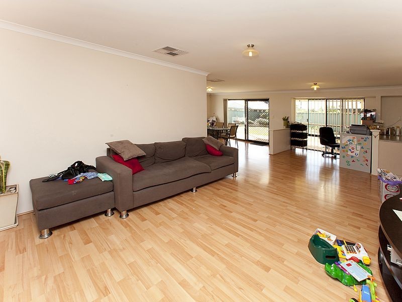 11 Fleet Circle, High Wycombe WA 6057