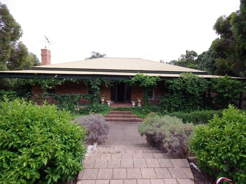 1 Katta Place, Gooseberry Hill WA 6076