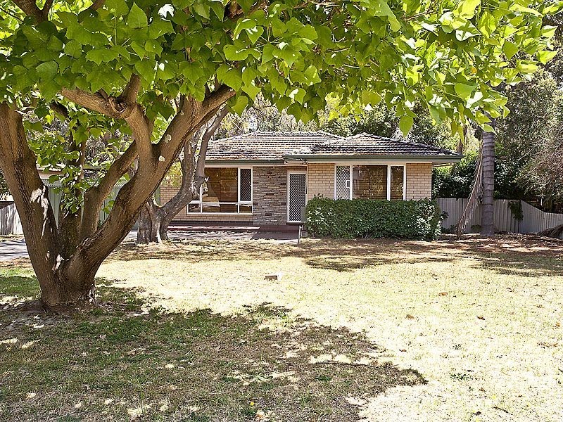 23 Warren Road, Maida Vale WA 6057