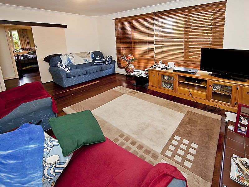 23 Warren Road, Maida Vale WA 6057