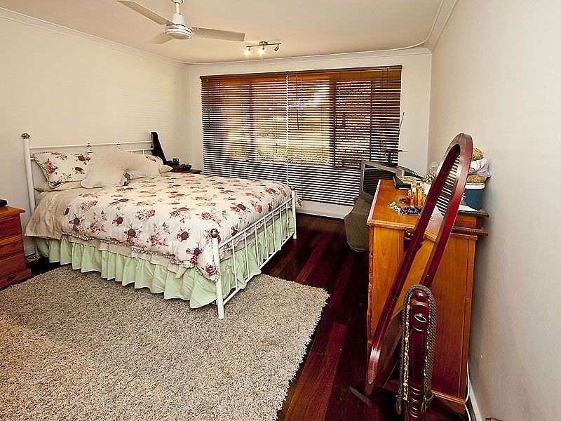 23 Warren Road, Maida Vale WA 6057